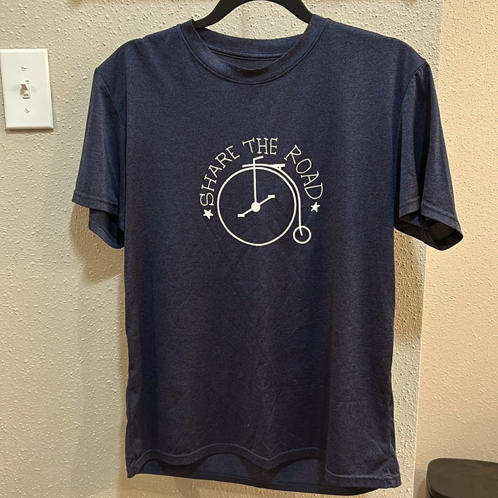 share the rode tee